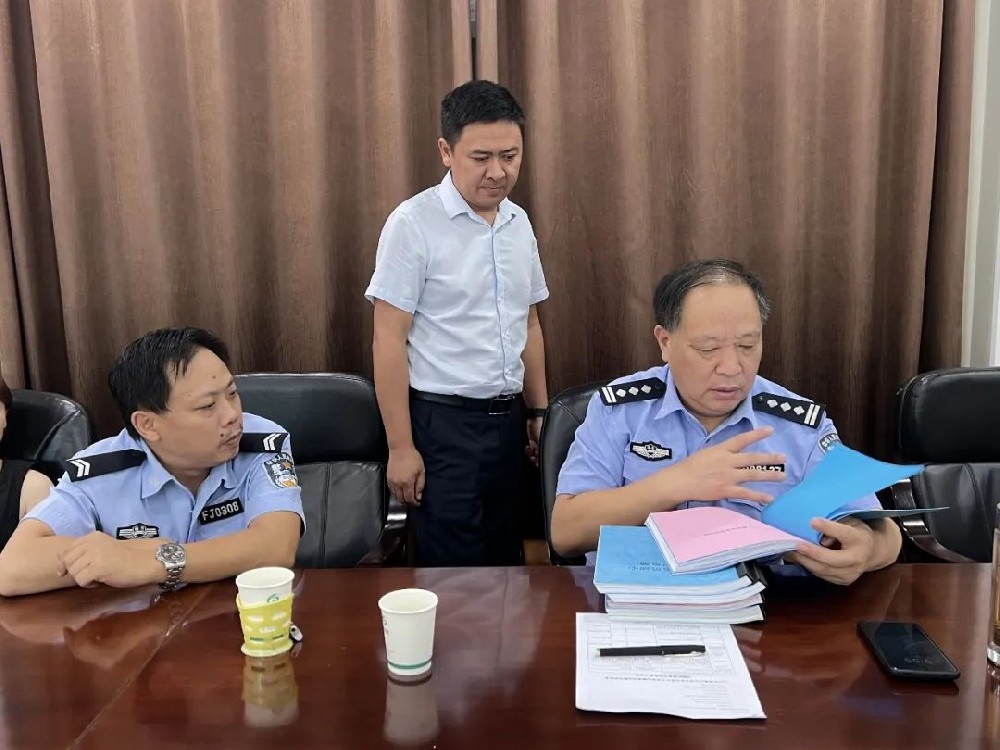 多部门联合“双随机”抽查 潜江农发押运公司规范运营获高度评价